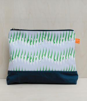 Wash Bag — Peas - Green / Purple