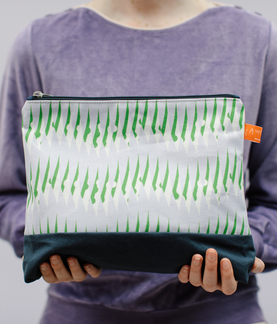 Wash Bag — Peas - Green / Purple
