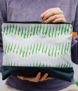 Wash Bag — Peas - Green / Purple